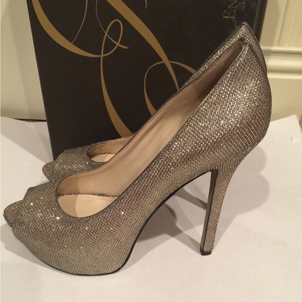 New gold heels size 8